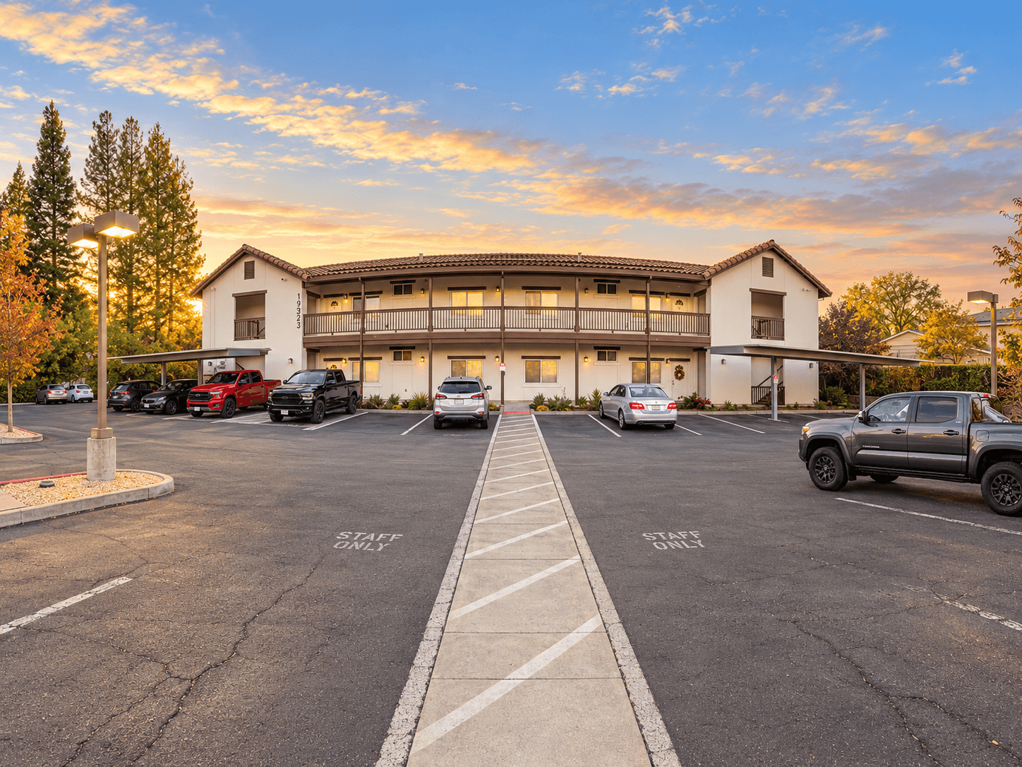 Sonoma Grove Suites — front elevation at sunset in Sonoma Valley wine country